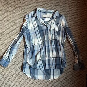 Universal Thread Button Down